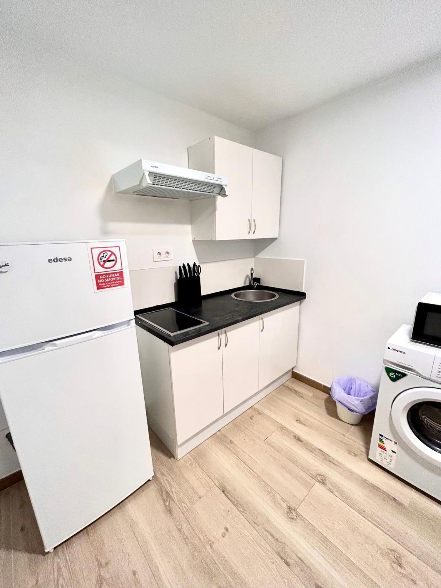 Apartamentos Ribadeo Мадрид Экстерьер фото