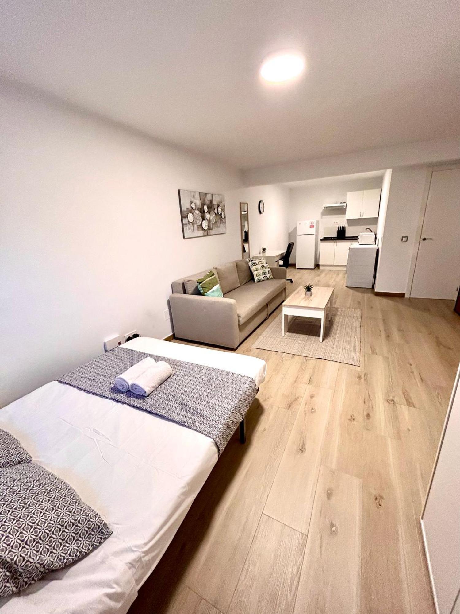 Apartamentos Ribadeo Мадрид Экстерьер фото