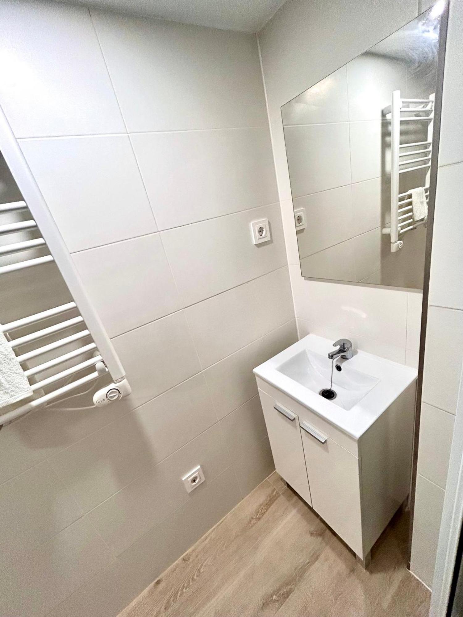 Apartamentos Ribadeo Мадрид Экстерьер фото