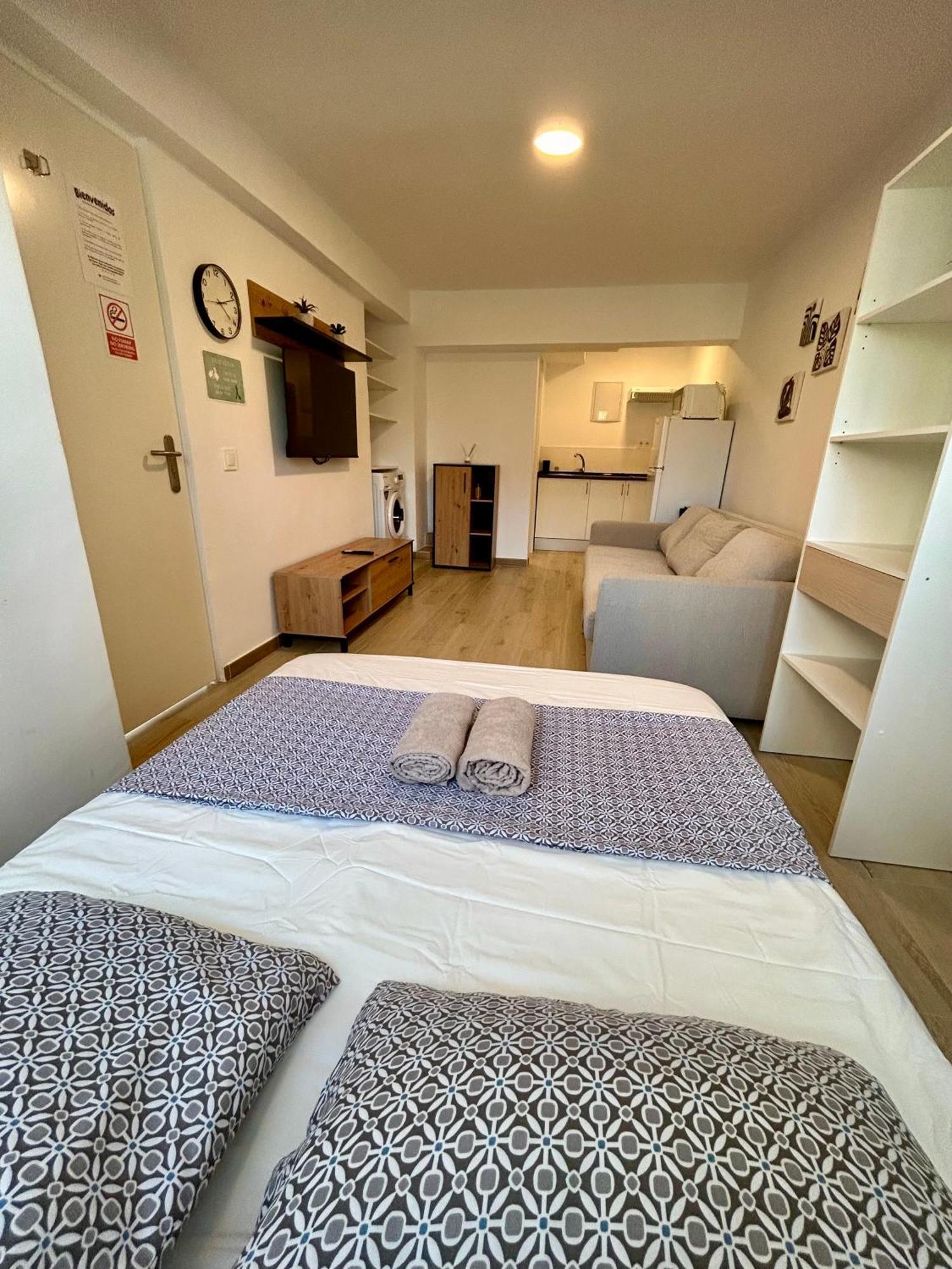 Apartamentos Ribadeo Мадрид Экстерьер фото