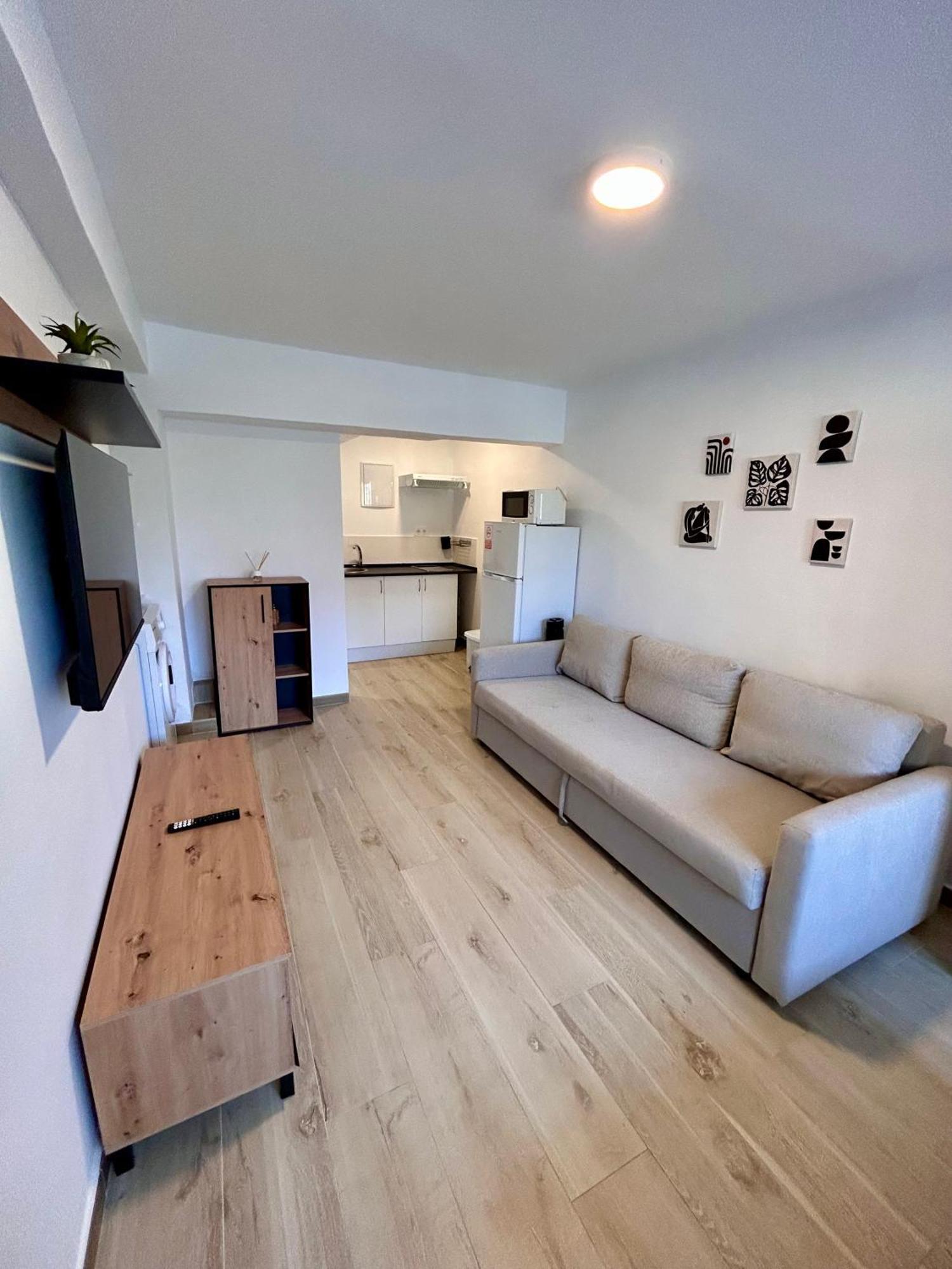 Apartamentos Ribadeo Мадрид Экстерьер фото